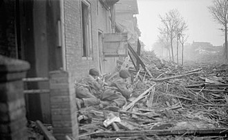 File:War Office Second World War Official Collection B11634.jpg