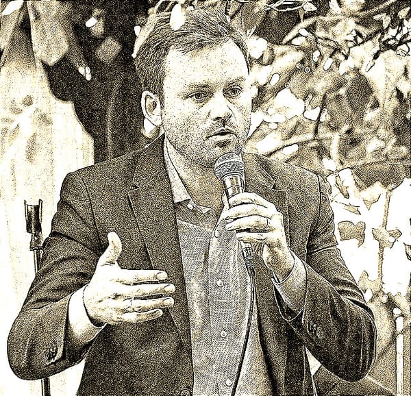 Quebec's Disastrous Government Makes... A Constitution?